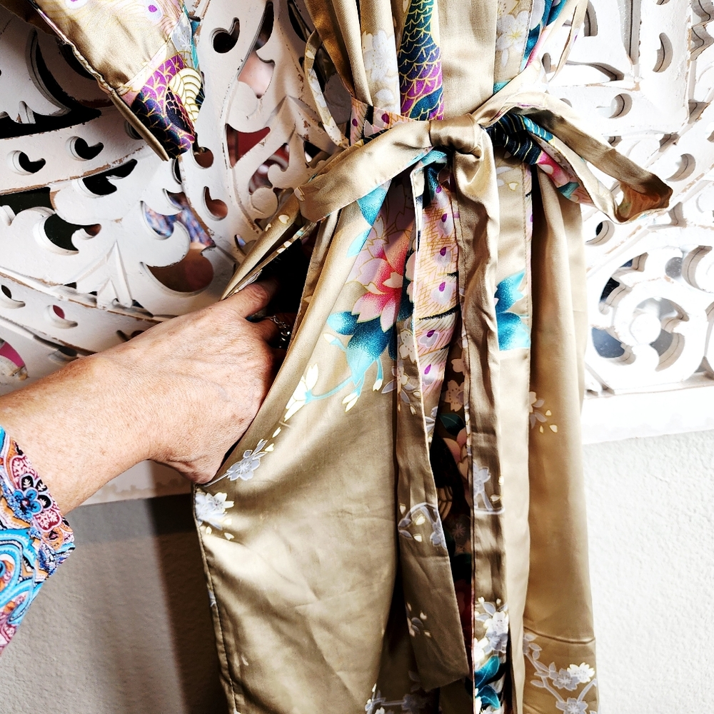 KIM + ONO BLOSSOM & PEACOCKS LONG KIMONO ROBE NWT ONE SIZE - Picture 6 of 16
